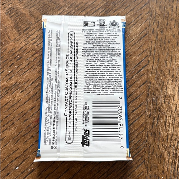 (1) 2009 Topps 206 Baseball Wax Pack **HOT PACK** game used or event used - Picture 2 of 2